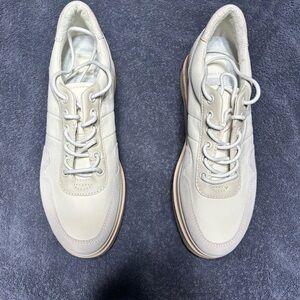 Dolce‎ Vita Jayne Ivory Nubuck 2 Toned Sneaker Size 8.5 New without box
